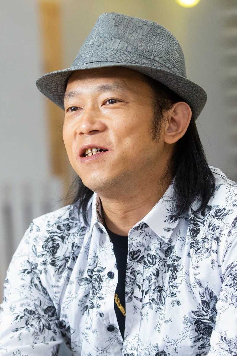 顏正國 as Yan Zhengguo in The Green, Green Grass of Home