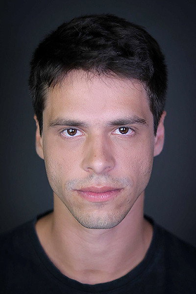 Caio Vegatti as Michael da Silva Cerqueira (Mica) in Até Onde Ele Vai