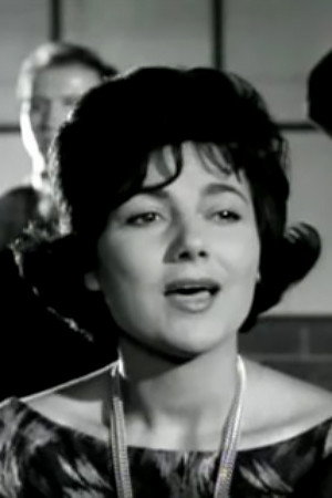 Ζωή Φυτούση as Lilika Karafotia in Exotic Vitamins