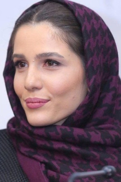 Marjan Etefaghian as Shohreh in Sheeple