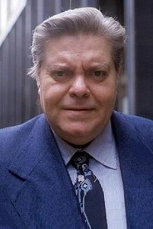 Tino Buazzelli as Sindaco Nupkins in Il Circolo Pickwick
