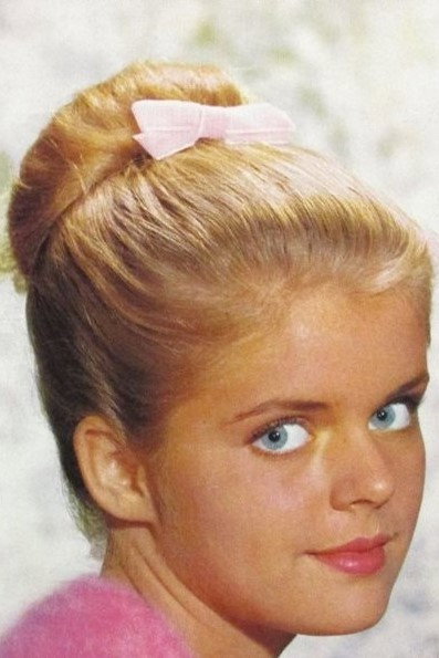 Candy Moore as Diedre in Lunch Wagon