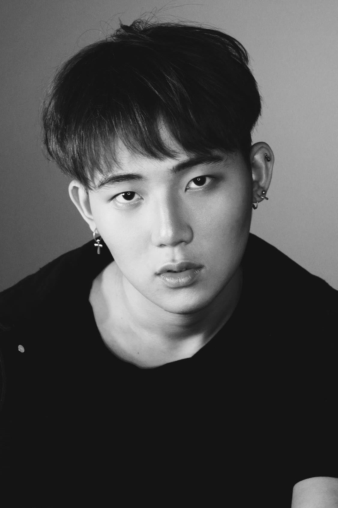 Bae Jinho as Hun in Jealousy Is My Guest