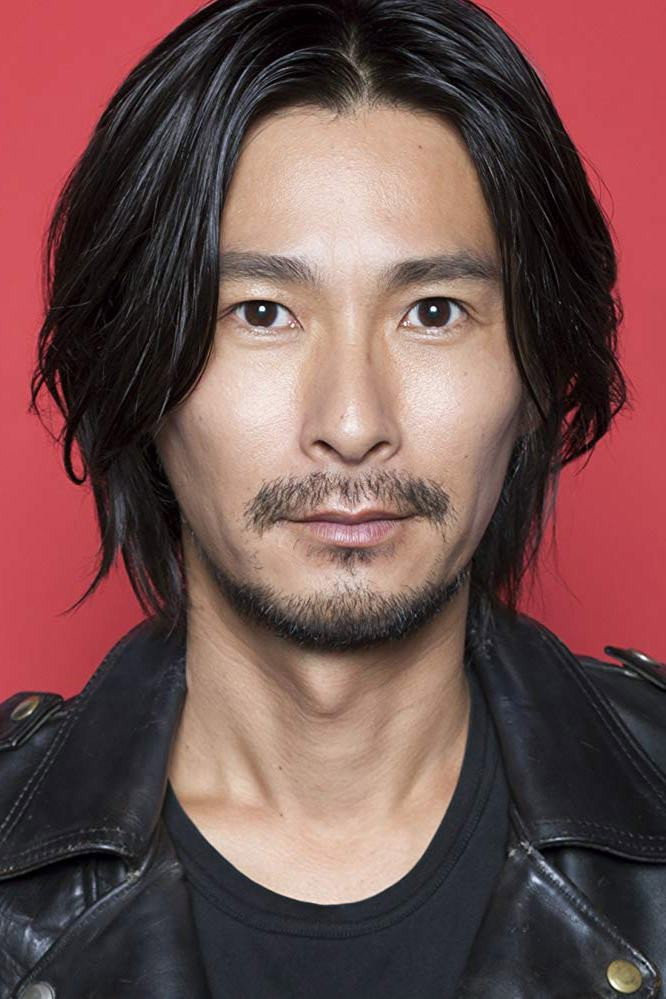 Takuya Iba as Long in Desolate