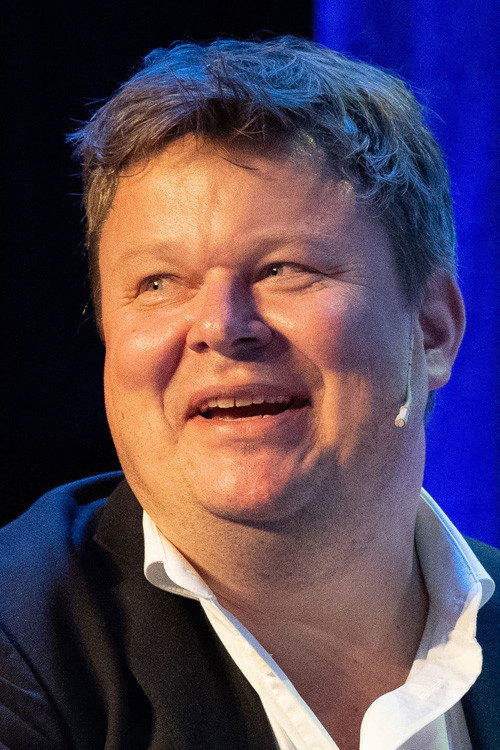 Sjur Hjeltnes as Self - Musician in Eides språksjov