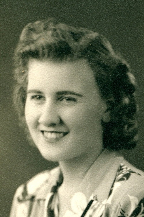 Betty Buehler as Mary Kiernan in The Mob