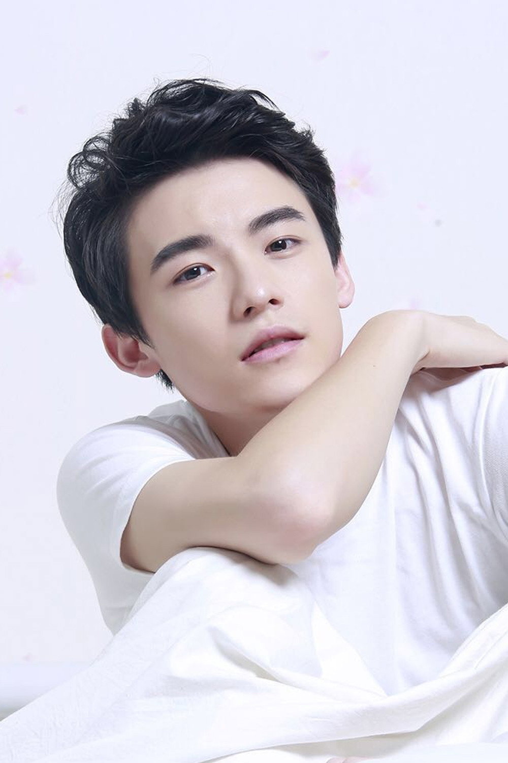 王珞嘉 as Xiao Zhen in Demon Department 3: The Beast of the West