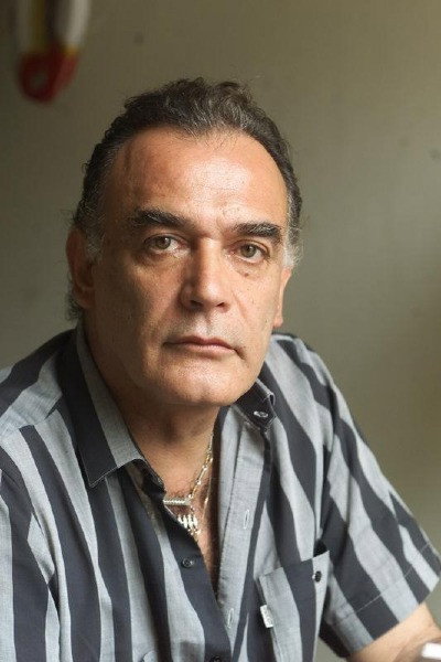 Eduardo Parra as Self - Los Jaivas in Los Jaivas en Rapa Nui