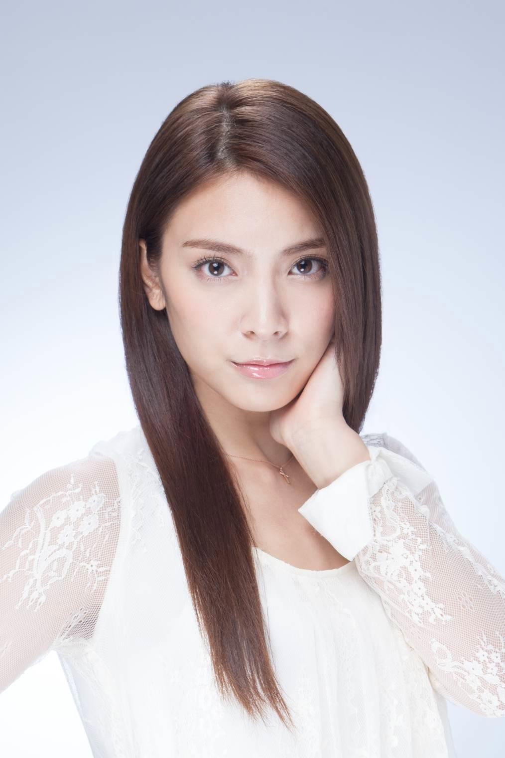 秋元才加 as Mone Kezune in Pray Speak What Has Happened