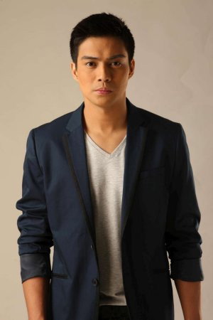 Marco Alcaraz as Chad in Sisid