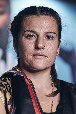 Chantelle Cameron as Self in Caroline Dubois vs. Terri Harper