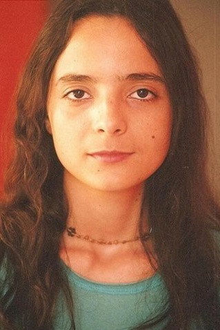 Fernanda Beling as Beatriz in Pau Brasil