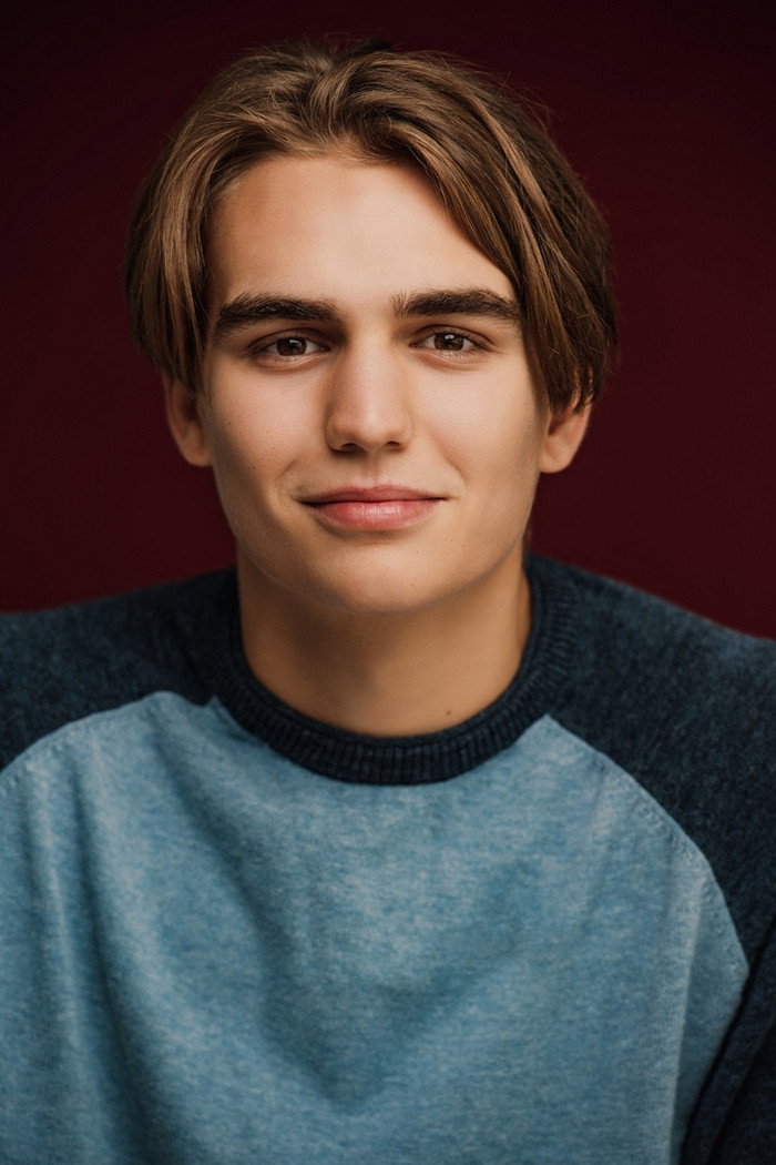 Justin Paquette as Raphaël in First Line