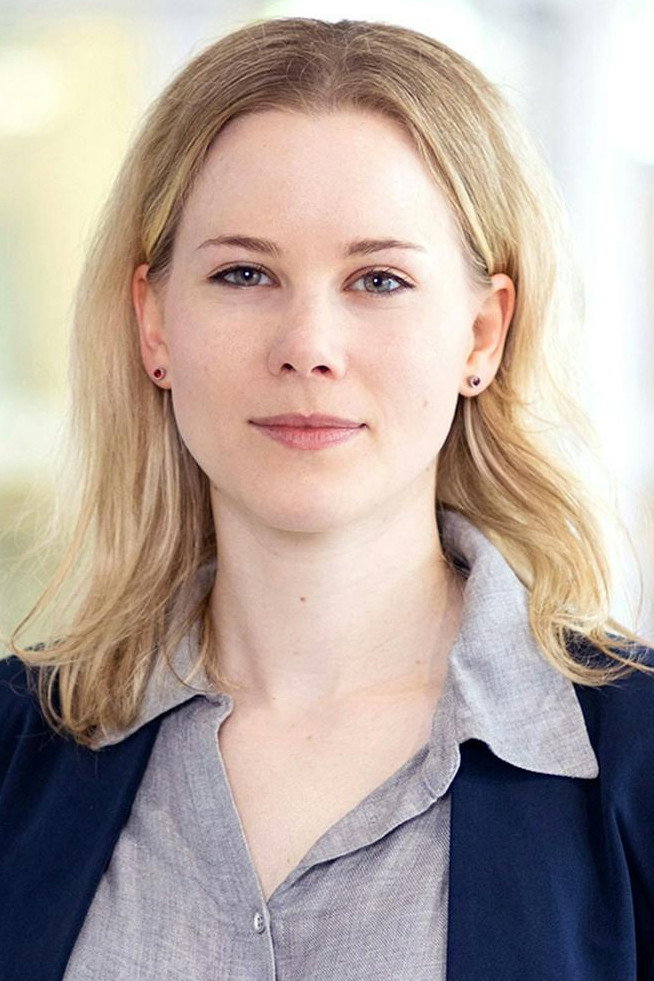 Julia Ruhs as host in Klar