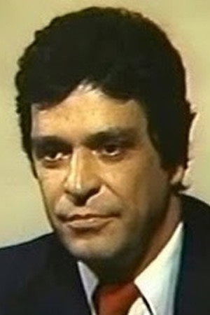 Oasis Minniti as Gabriel Reis in A Praia do Pecado