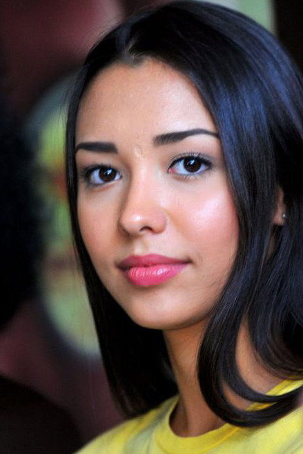 Annisa Rawles as Angel in Single