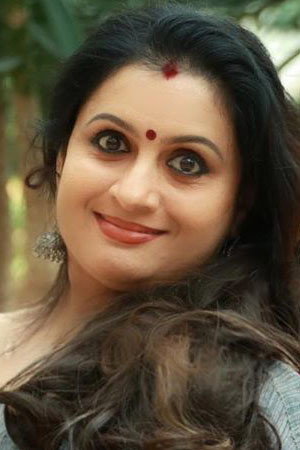 Suchitra as Nimmy in Athirathan