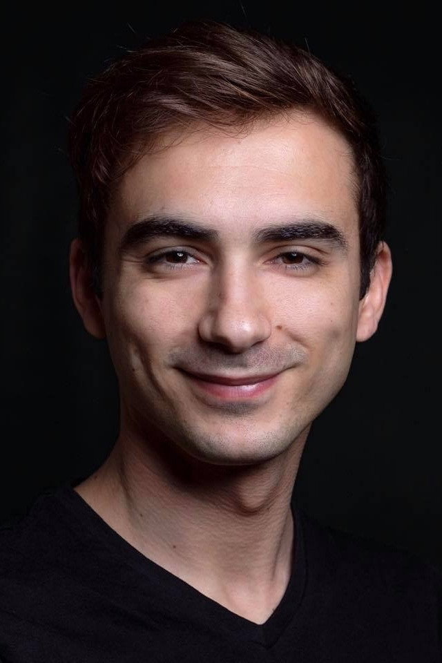 Flávio Gil as Fernando Ribeiro de Mello in Editor Contra