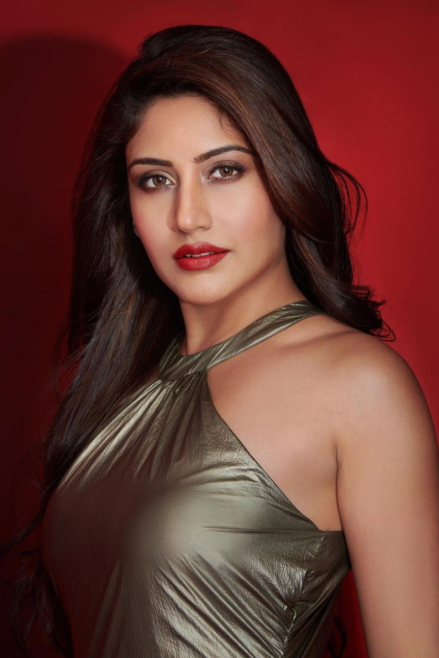 Surbhi Chandna as Dr. Ishani Arora in Sanjivani