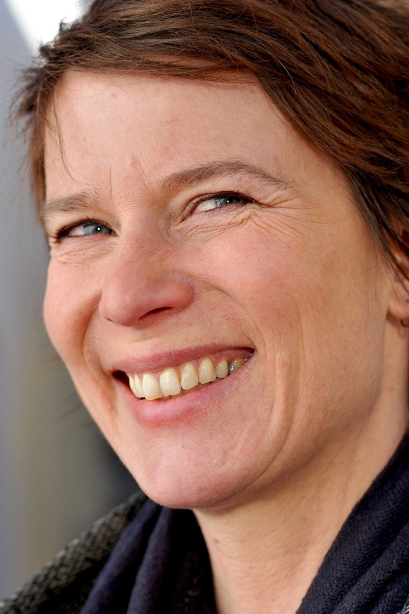 Amélie de Vautibault as La mère in Crush