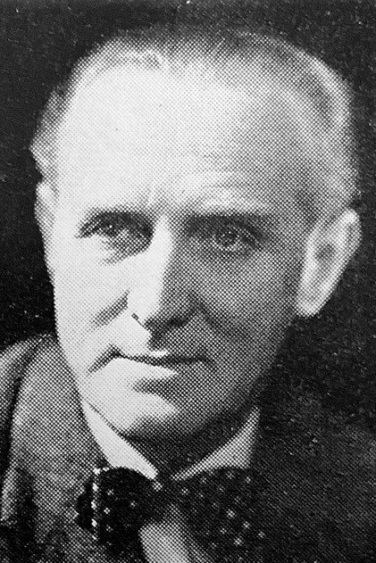 Harald Svensson as Ragnar Hallman in Hotell Kåkbrinken