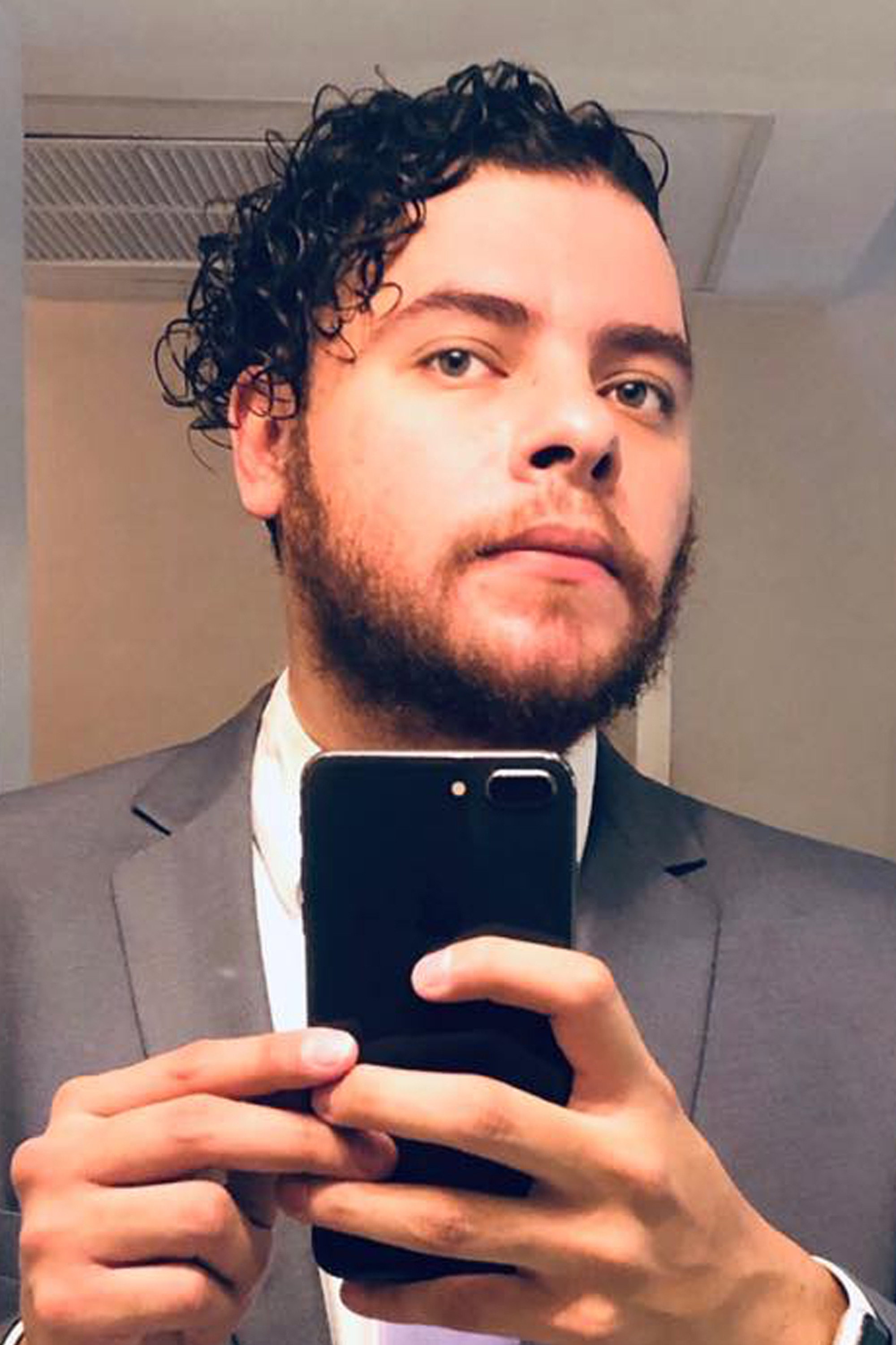 Arcadio Pérez as Medical Doctor in Whispers
