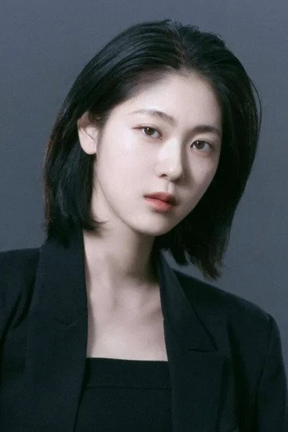 원유진 as Lee Ji-yeon in Woke Up Famous