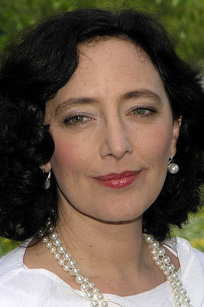 Andrea Bürgin as Brigitte in Familie Sonnenfeld