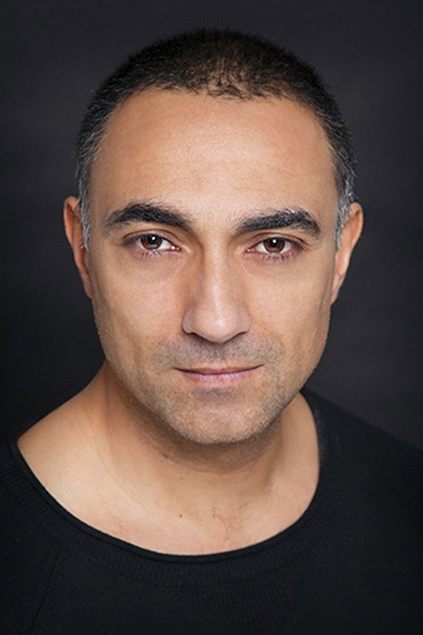 Selim Bayraktar as Hakan in Gecenin Kraliçesi