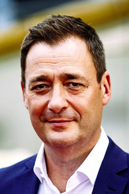 Jacek Rozenek as pułkownik Józef Różański in General Nil