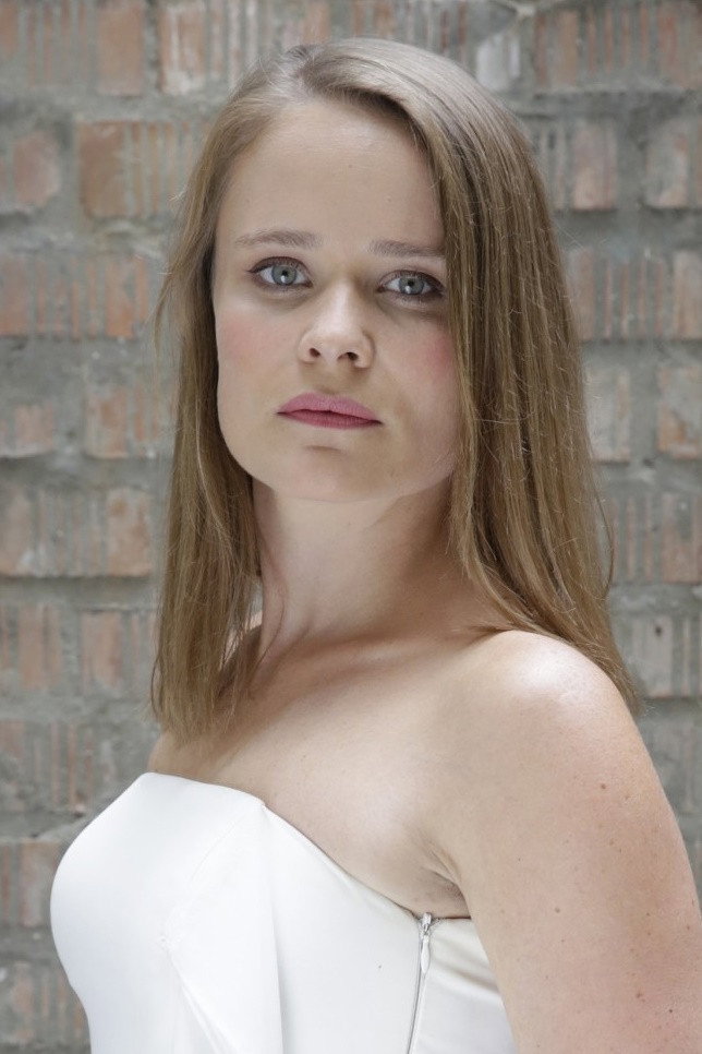 Csépai Eszter as Sóskuti Ibolya in Strangled