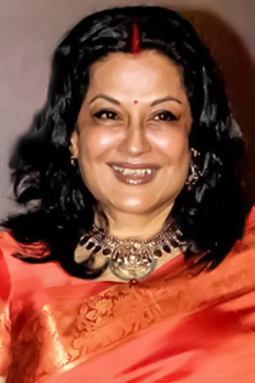 Moushumi Chatterjee as Mala in Mera Karam Mera Dharam