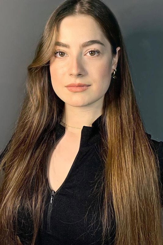 Büşra Alnıtemiz as Tülin in Necati Başkadır