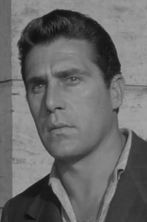 Gastone Renzelli as Pietro in L'uomo dai calzoni corti