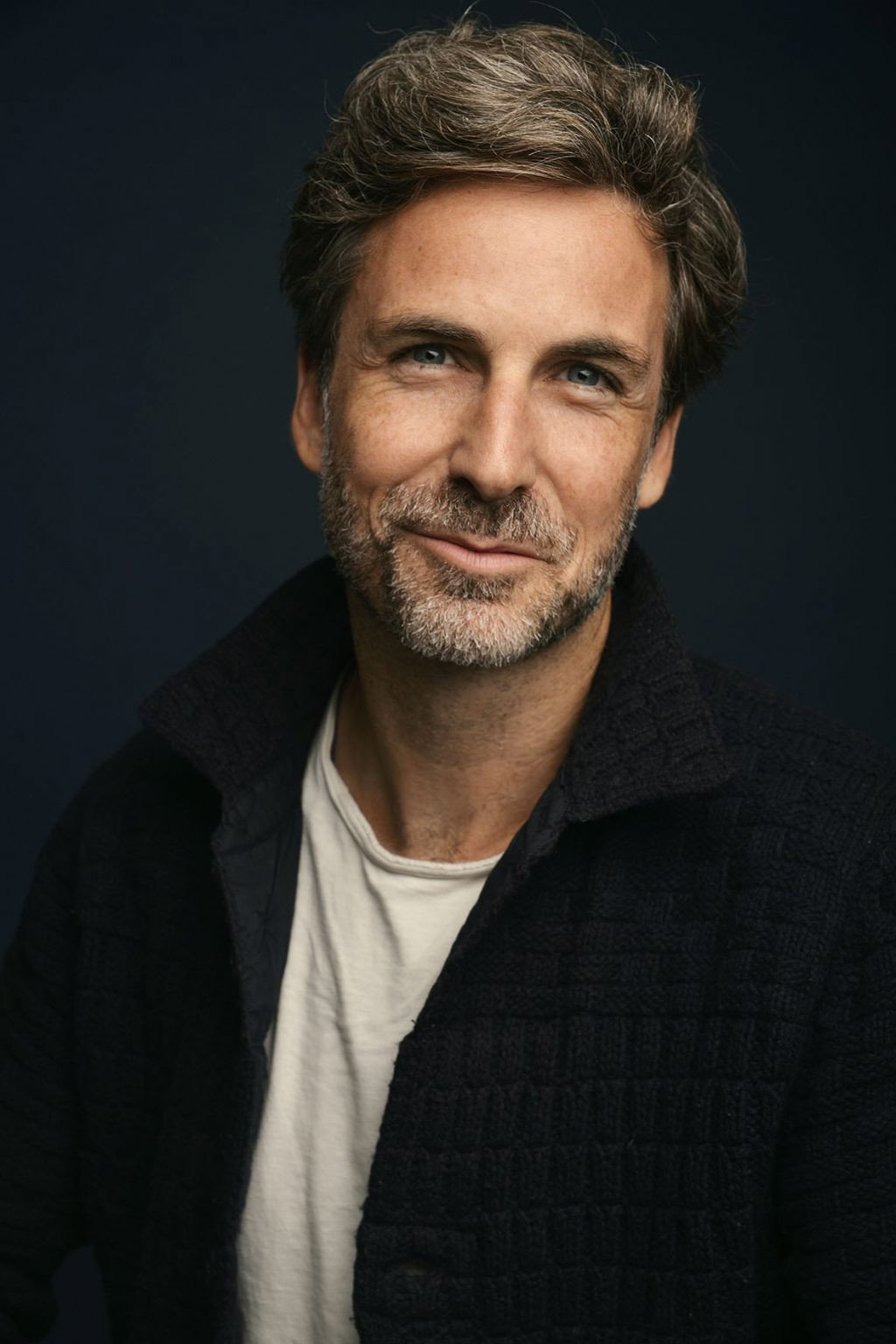 Damien Dorsaz as Le jeune inspecteur in Souls