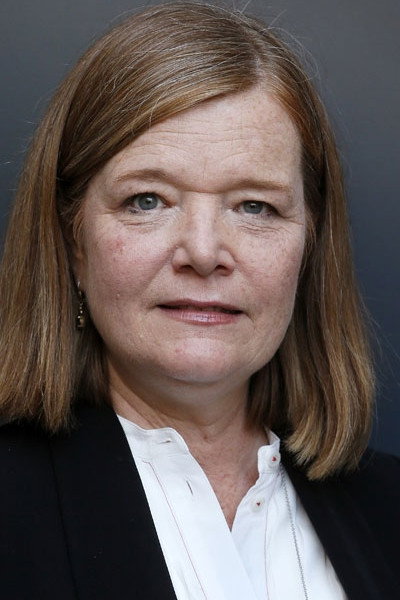 Anne Benoît as Myriam in Quadras