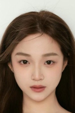 董玥妤 as 林知夏 in 盛夏来信