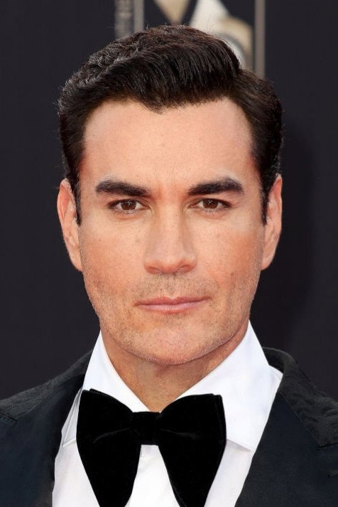David Zepeda as Bruno Damian Albéniz / Bruno Damian Lombardo Sarmiento in Sortilegio