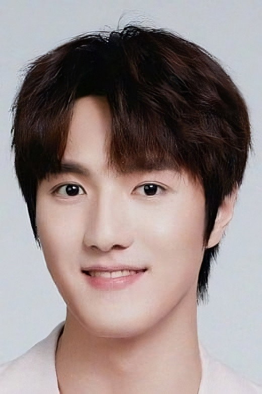 Du Rongyi as Young Master Qi in A Lifetime of Happiness