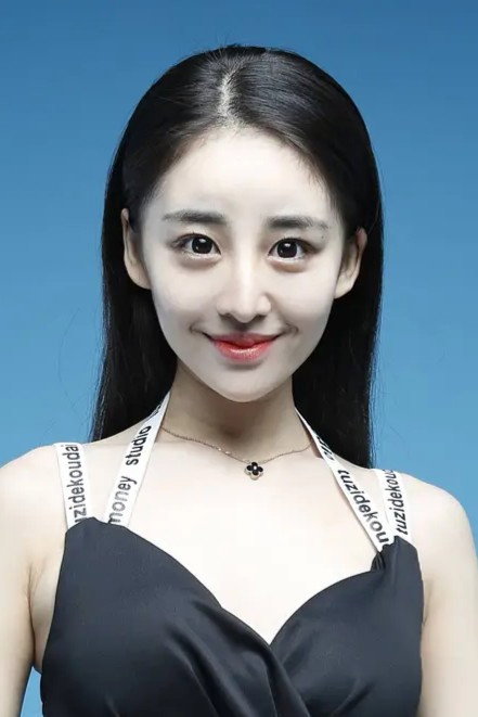 卓熙 as Princess Liyang in Mermaid's Jade