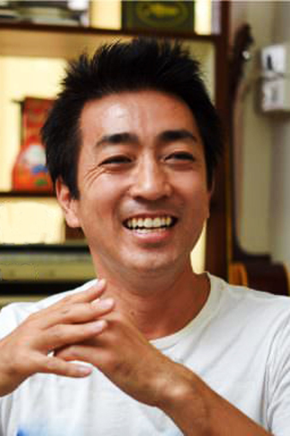 Hiro Sano as Ryo in Chocolate