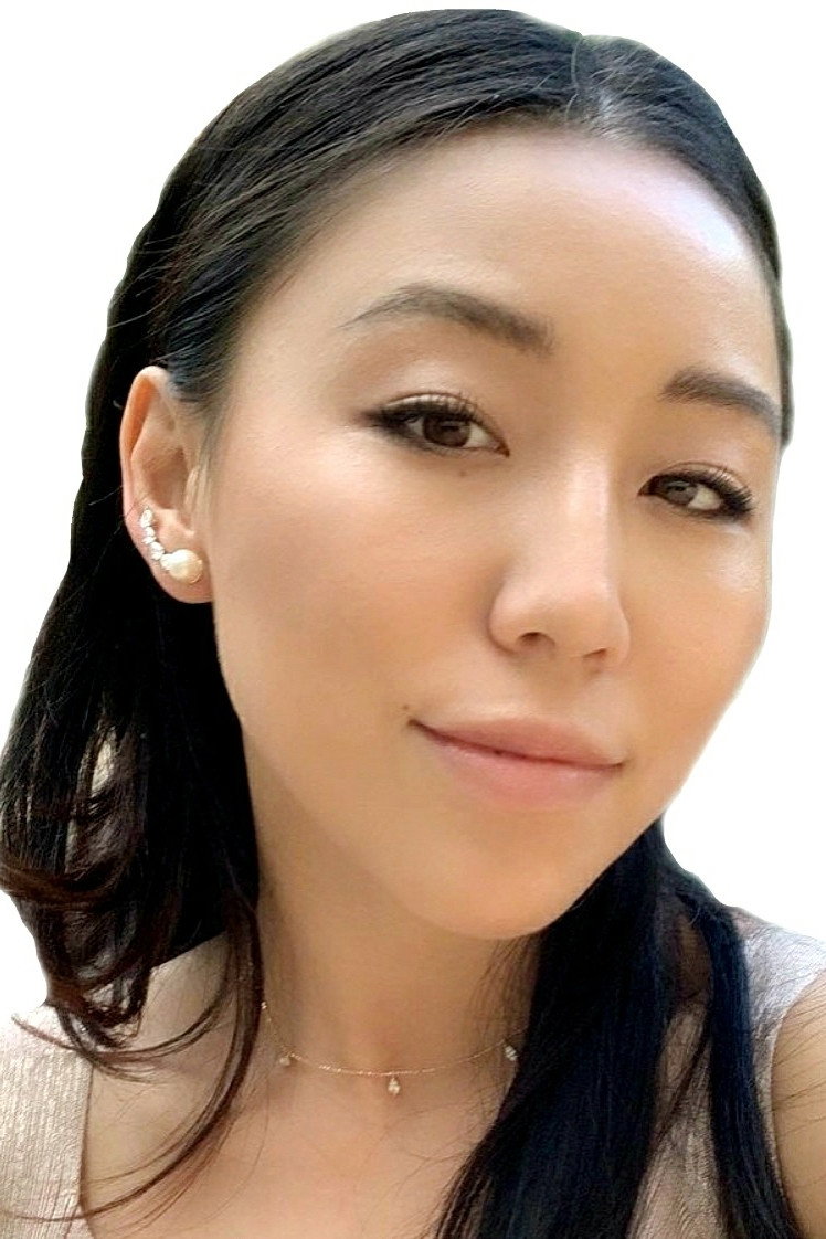 Mimi Shou as Self in Meet Me in Paris