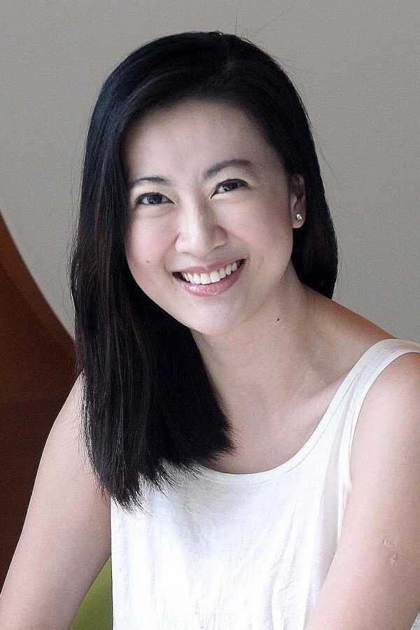 Eelyn Kok as Celia in Slow Dancing