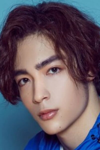 Huang Shi Jie as Yuan Jun Ping in Because of You
