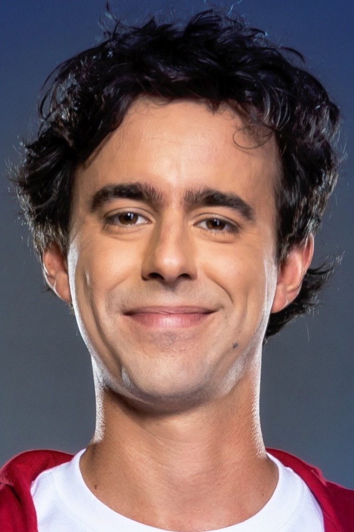 Luca Ravenna as Luca in Non c'è problema