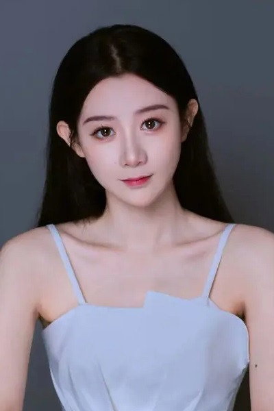 Ма Мин Цзе as Zheng Wang Shu in 穿到八零，再嫁的她巨能赚