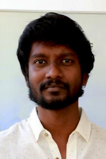 Hari Krishnan as Yashvandhiran in Natchathiram Nagargiradhu