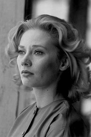 Candace Hilligoss as Mary Henry in exposer