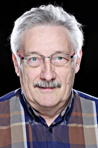 Jordi Banacolocha as Alan in Summer Illusion