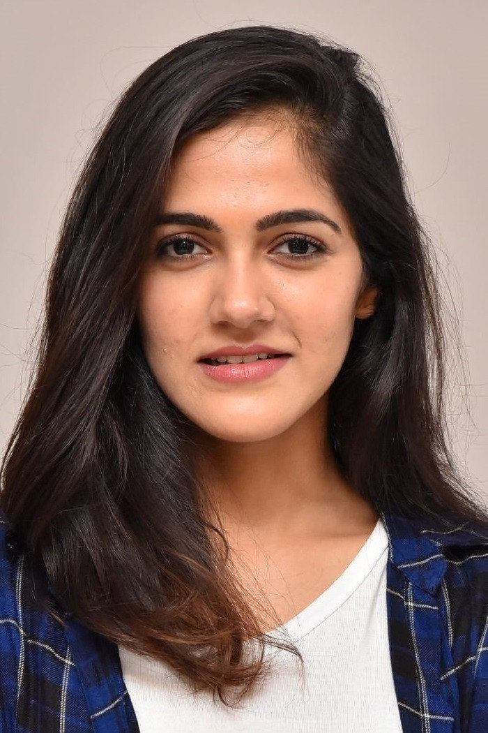Simran Choudhary as Pinky in Love Me If You Dare